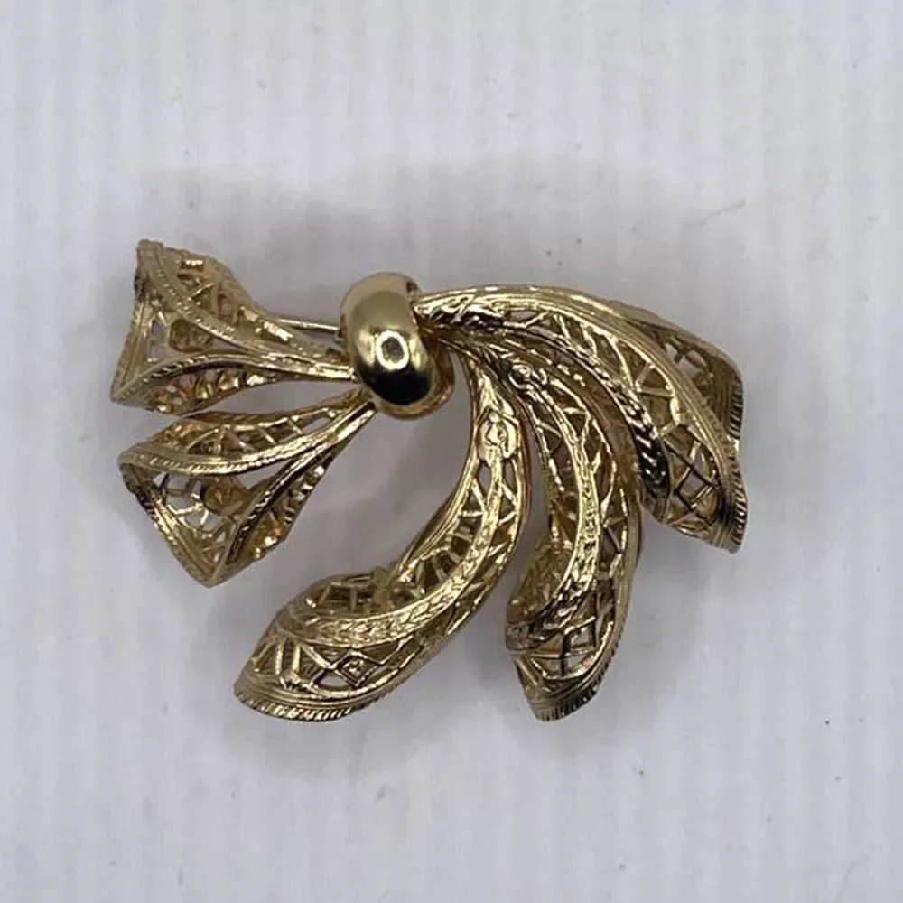 Vintage Corocraft‎ Filigree Gold Tone Bow Brooch Pin